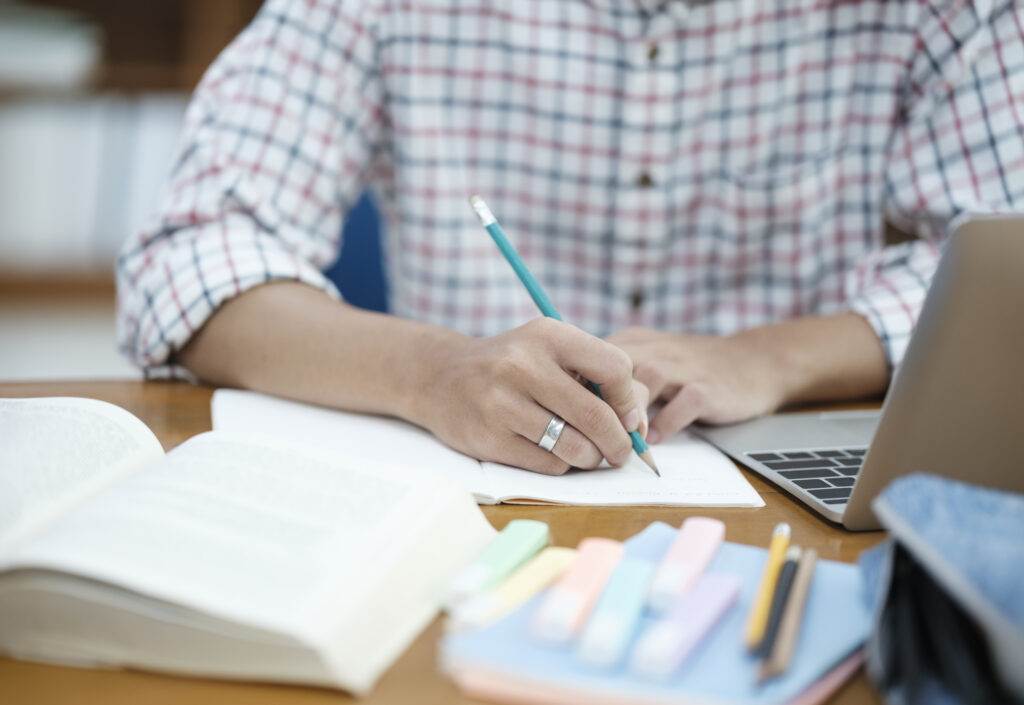 Health Unit Coordinator Study Habits: 7 Tips for Success